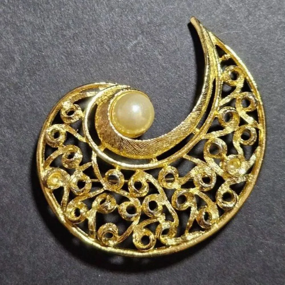 Unbranded pretty gold